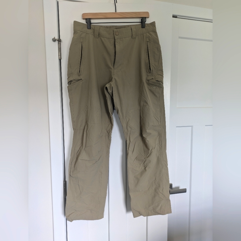 The North Face Men's Cargo Pants - Tan
